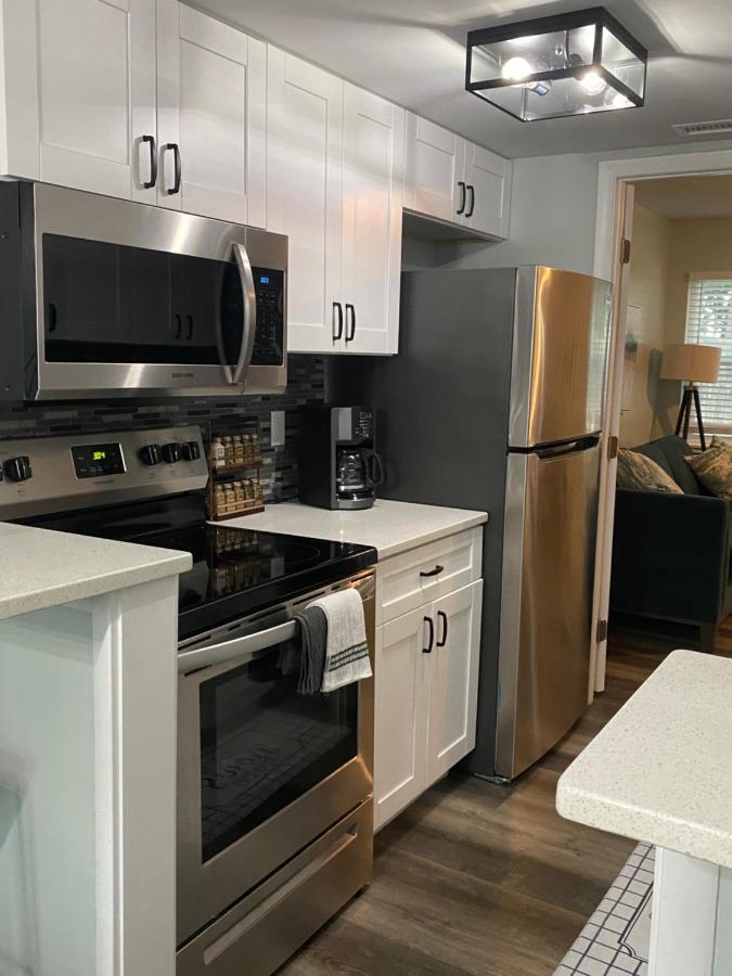 Hhi Homes- Newly Renovated Cozy Modern Pet-Friendly Villa-Ideal Location Гілтон-Гед-Айленд Екстер'єр фото
