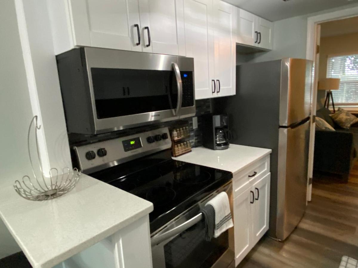Hhi Homes- Newly Renovated Cozy Modern Pet-Friendly Villa-Ideal Location Гілтон-Гед-Айленд Екстер'єр фото